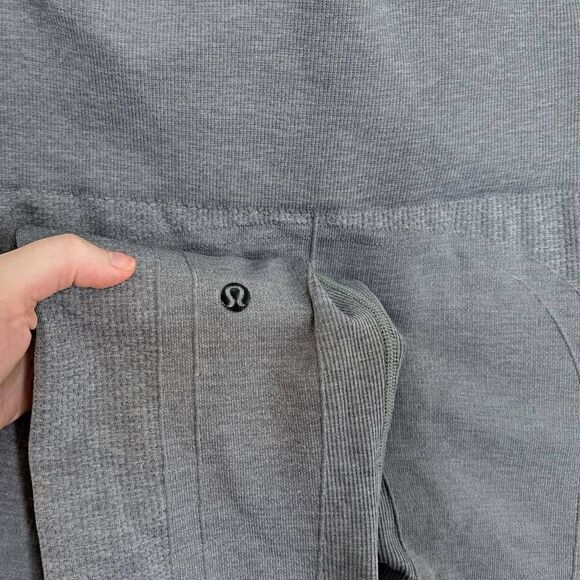 Lululemon Ebb To Street Pant in Heathered Slate size 8 - Picture 4 of 5